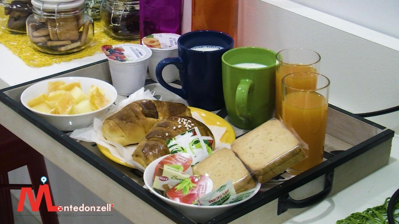 Montedonzelli B&B Napoli Bagian luar foto